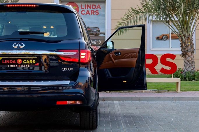 Used Infiniti QX80 I Facelift 3, 5.6 l, 2020 in Dubai by Linda Cars, Blue color. GCC Specs | AUTO.AE