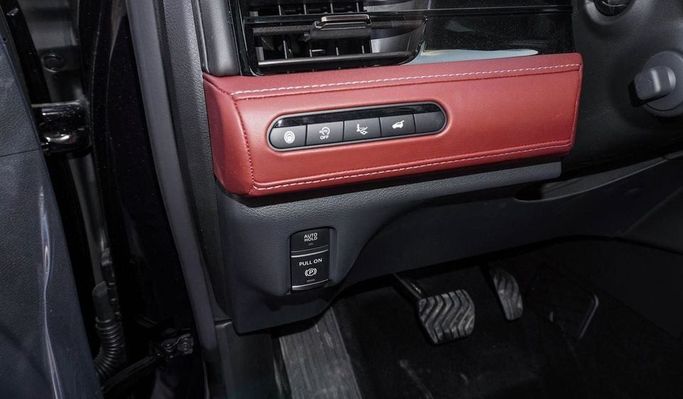 New Infiniti QX80 II, 3.5 l, 2025 in Dubai by Najem Motors, Black color. GCC Specs | AUTO.AE