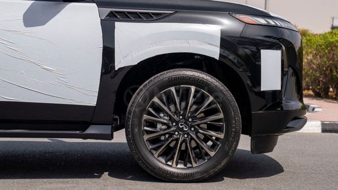 Новый Infiniti QX80 II, 3.5 л, 2025 в Дубае от Milele Черный цвет. Other | AUTO.AE