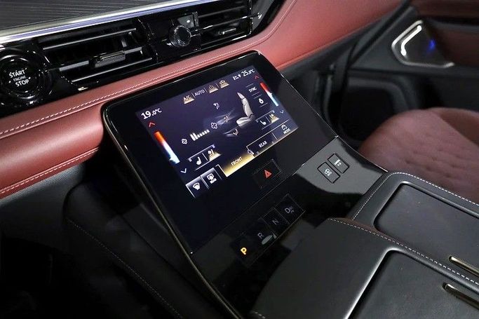 Новый Infiniti QX80 II, 3.5 л, 2025 в Дубае от Al Faris Motors Белый цвет. Other | AUTO.AE