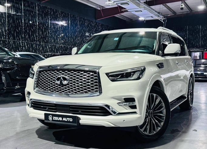 مستعملة Infiniti QX80 أنا شد الوجه 2, 5.6 l, 2019 في في دبي من Zeus Motors، اللون أبيض. مواصفات الخليج | AUTO.AE