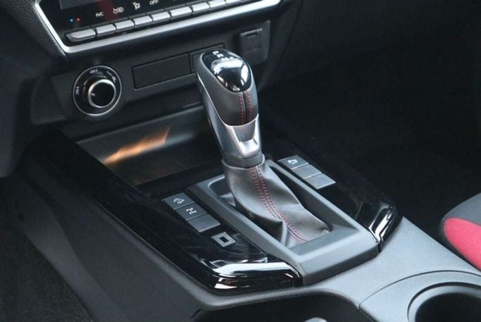 New Isuzu D-Max III, 3.0 l, 2025 in Dubai by Mohamed Hakim Motors, White color. GCC Specs | AUTO.AE