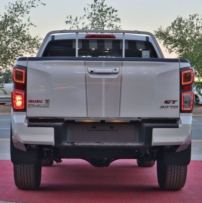 New Isuzu D-Max III, 3.0 l, 2025 in Dubai by Mohamed Hakim Motors, White color. GCC Specs | AUTO.AE
