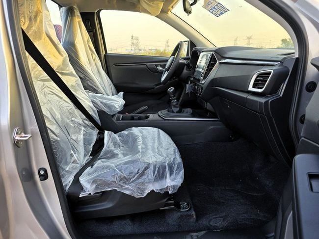 Новый Isuzu D-Max III, 1.9 л, 2025 в Дубае от Soltan Auto Серебристый цвет. Other | AUTO.AE