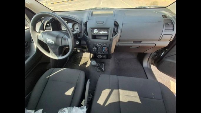 Новый Isuzu D-Max III, 1.9 л, 2025 в Дубае от World Center Motors FZE Серый цвет. GCC | AUTO.AE