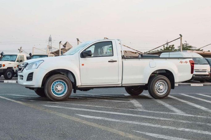 جديدة Isuzu D-Max فيس ليفت الثاني, 2.5 l, 2026 في في دبي من White motors FZE، اللون أبيض. مواصفات الخليج | AUTO.AE