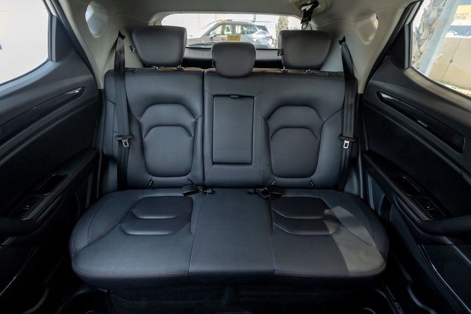 Подержанный JAC S3 I, 1.5 л, 2023 в Дубае от Linda Cars Серебристый цвет. GCC | AUTO.AE