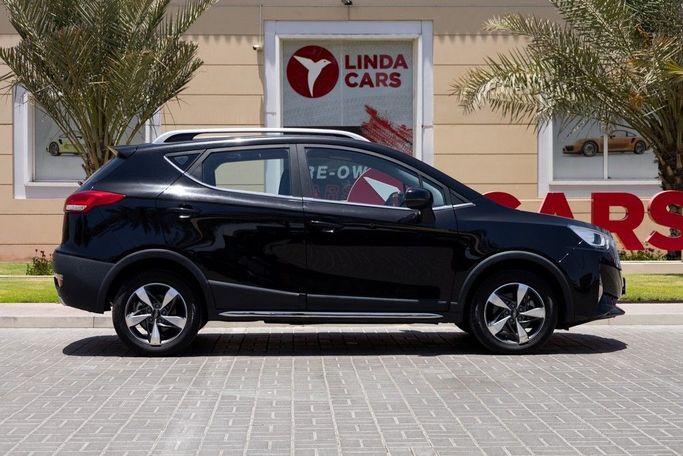 Used JAC S3 I Facelift, 1.5 l, 2023 in Dubai by Linda Cars, Black color. GCC Specs | AUTO.AE