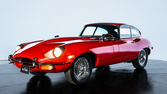 Подержанный Jaguar E-type Series 2, 4.2 л, 1969 в Дубае от KAM CAR VINTAGE Красный цвет.  | AUTO.AE