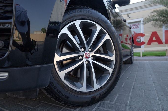 Used Jaguar F-Pace I, 3.0 l, 2017 in Dubai by Linda Cars, Black color. GCC Specs | AUTO.AE