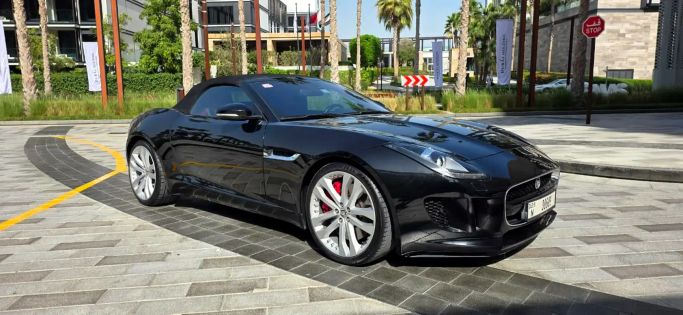 مستعملة Jaguar F-Type S I, 3.0 l, 2014 في في دبي من Auto Bank Trading، اللون أسود. مواصفات الخليج | AUTO.AE | إعلان #240104