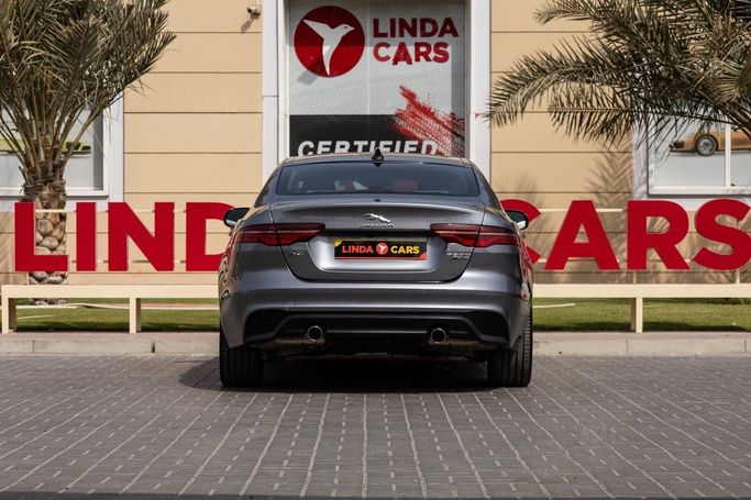Подержанный Jaguar XE L I Рестайлинг, 2.0 л, 2020 в Дубае от Linda Cars Серый цвет. GCC | AUTO.AE