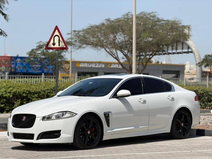 Подержанный Jaguar XF I Рестайлинг, 3.0 л, 2015 в Дубае от US Motors Белый цвет. GCC | AUTO.AE | Объявление #257176