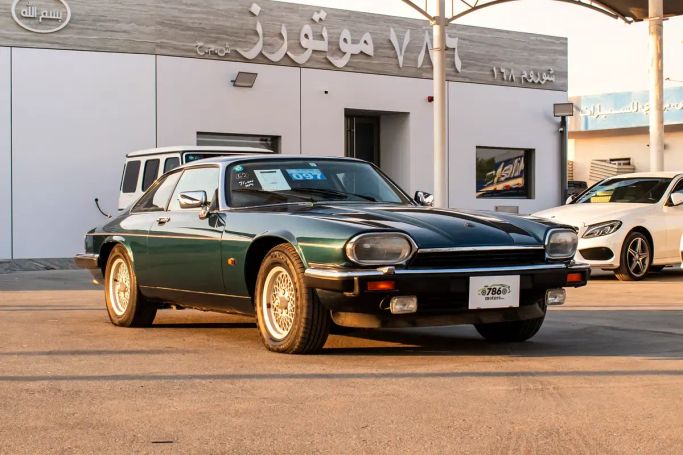 Подержанный Jaguar XJS Series 2, 5.3 л, 1991 в Дубае от 786 MOTORS FZCO Зеленый цвет. Японская | AUTO.AE