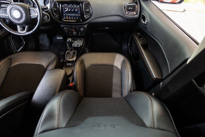 Подержанный Jeep Compass II Рестайлинг, 2.4 л, 2020 в Дубае от Linda Cars Красный цвет. GCC | AUTO.AE