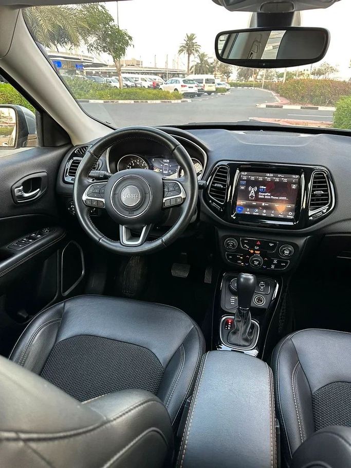 Used Jeep Compass II, 2.4 l, 2019 in Dubai by First Choice Motors, Grey color. GCC Specs | AUTO.AE
