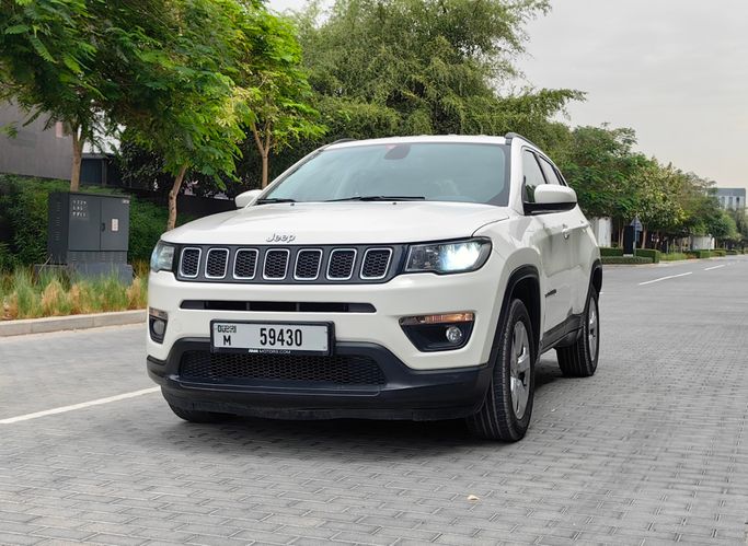Used Jeep Compass II Facelift, 2.4 l, 2020 in Dubai, White color. GCC Specs | AUTO.AE