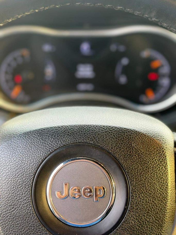 Jeep Grand Cherokee IV (WK2) Facelift, 2020 sport suv 5 dr. for rent in Dubai by more rent a car, black color | AUTO.AE