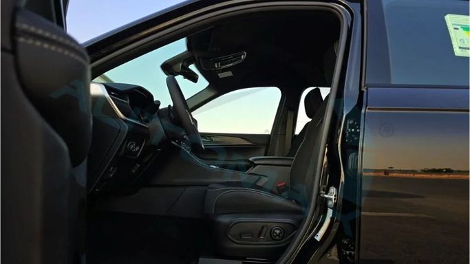 New Jeep Grand Cherokee L V (WL), 3.6 l, 2024 in Dubai by Auto Max Group, Black color. GCC Specs | AUTO.AE