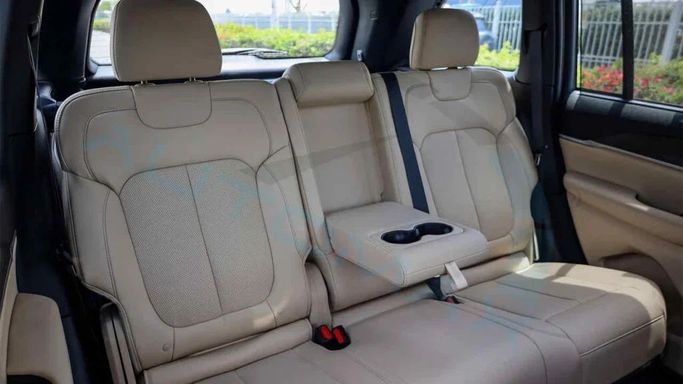New Jeep Grand Cherokee L V (WL), 3.6 l, 2025 in Dubai by Auto Max Group, Black color. GCC Specs | AUTO.AE