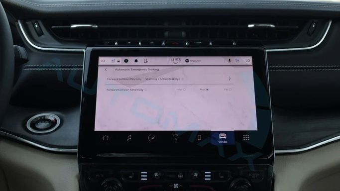 New Jeep Grand Cherokee V (WL), 3.6 l, 2025 in Dubai by Auto Max Group, White color. GCC Specs | AUTO.AE