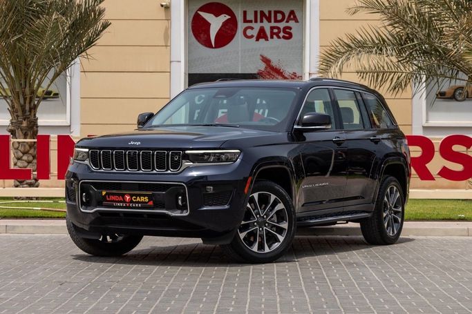 Подержанный Jeep Grand Cherokee L V (WL), 3.6 л, 2023 в Дубае от Linda Cars Черный цвет. GCC | AUTO.AE