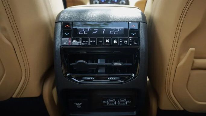 Новый Jeep Grand Cherokee L V (WL), 3.6 л, 2025 в Дубае от Auto Max Group Другой цвет цвет. GCC | AUTO.AE