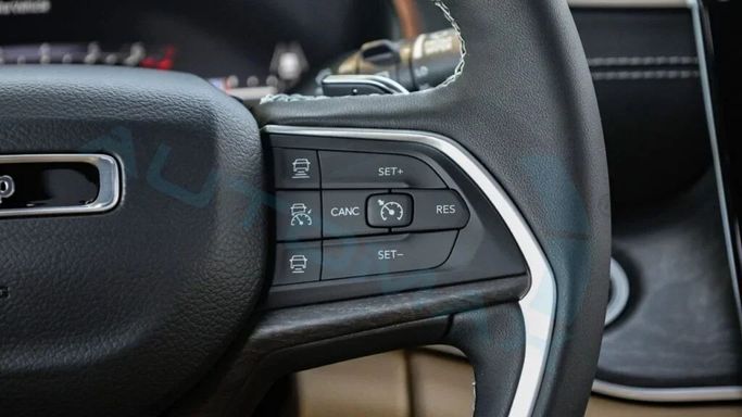 Новый Jeep Grand Cherokee L V (WL), 3.6 л, 2025 в Дубае от Auto Max Group Другой цвет цвет. GCC | AUTO.AE