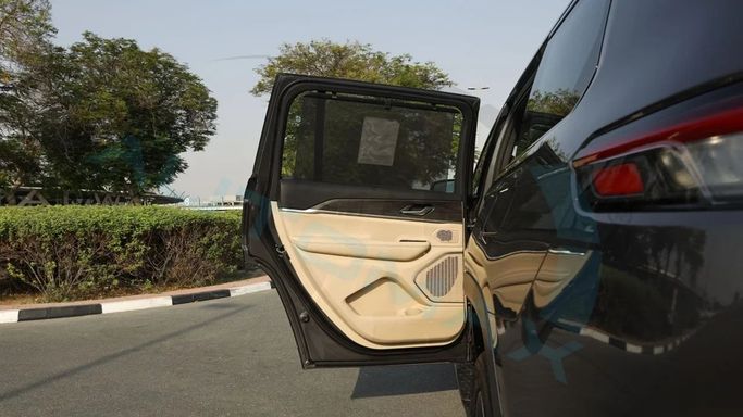 New Jeep Grand Cherokee L V (WL), 3.6 l, 2025 in Dubai by Auto Max Group, Grey color. GCC Specs | AUTO.AE