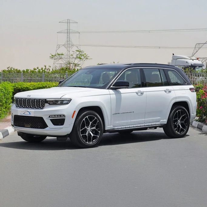 Новый Jeep Grand Cherokee L V (WL), 3.6 л, 2025 в Дубае от Auto Max Group Белый цвет. GCC | AUTO.AE