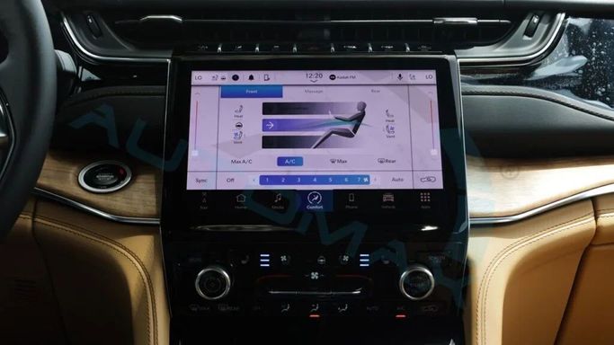 Новый Jeep Grand Cherokee L V (WL), 3.6 л, 2025 в Дубае от Auto Max Group Белый цвет. GCC | AUTO.AE