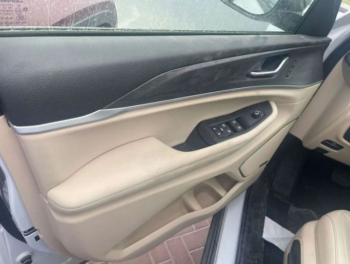 New Jeep Grand Cherokee L V (WL), 3.6 l, 2023 in Dubai by Mohamed Hakim Motors, White color. GCC Specs | AUTO.AE