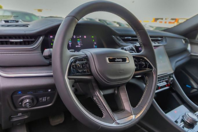 New Jeep Grand Cherokee V (WL), 3.6 l, 2023 in Dubai by Albustanji Motors FZCO, Black color.  | AUTO.AE