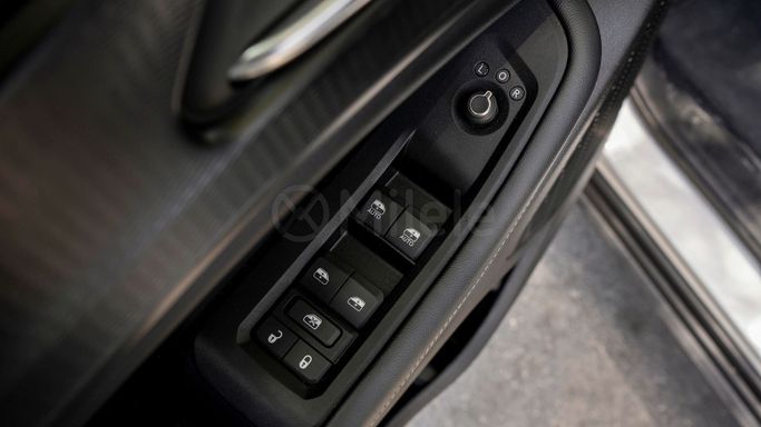 New Jeep Grand Cherokee V (WL), 3.6 l, 2024 in Dubai by Milele, Silver color. Other | AUTO.AE