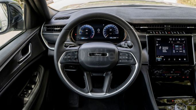 New Jeep Grand Cherokee V (WL), 3.6 l, 2024 in Dubai by Milele, Silver color. Other | AUTO.AE