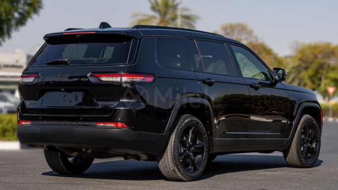 Новый Jeep Grand Cherokee V (WL), 3.6 л, 2023 в Дубае от Milele Черный цвет. Other | AUTO.AE