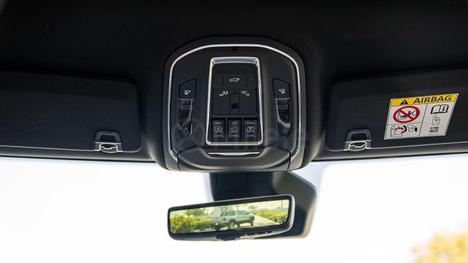 Новый Jeep Grand Cherokee V (WL), 3.6 л, 2023 в Дубае от Milele Черный цвет. Other | AUTO.AE