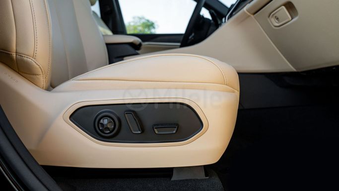 Новый Jeep Grand Cherokee V (WL), 3.6 л, 2023 в Дубае от Milele Черный цвет. Other | AUTO.AE