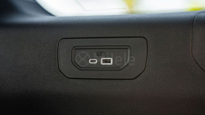 Новый Jeep Grand Cherokee V (WL), 3.6 л, 2023 в Дубае от Milele Черный цвет. Other | AUTO.AE