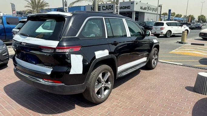 New Jeep Grand Cherokee V (WL), 3.6 l, 2025 in Dubai by Ignite Used Cars, Black color. GCC Specs | AUTO.AE