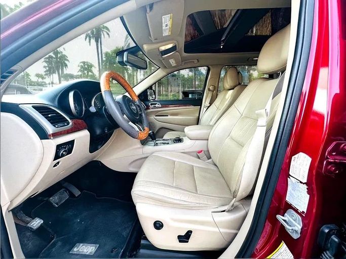 Used Jeep Grand Cherokee IV (WK2), 5.7 l, 2012 in Dubai by Andaleeb Cars, Red color. GCC Specs | AUTO.AE