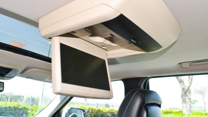 Подержанный Jeep Grand Cherokee IV (WK2) Рестайлинг, 5.7 л, 2013 в Дубае от Al Falasi Motors Белый цвет. GCC | AUTO.AE