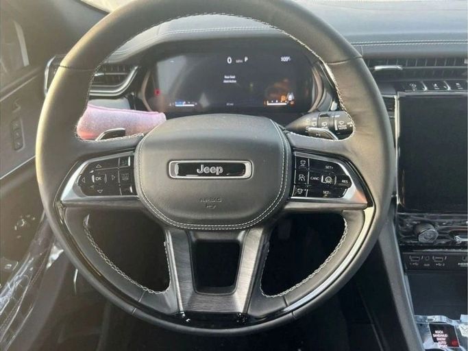 Новый Jeep Grand Cherokee V (WL), 3.6 л, 2024 в Дубае от Al Rawnaq Motors  Черный цвет. GCC | AUTO.AE