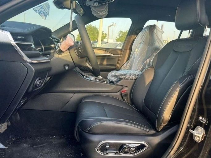 Новый Jeep Grand Cherokee V (WL), 3.6 л, 2024 в Дубае от Al Rawnaq Motors  Черный цвет. GCC | AUTO.AE