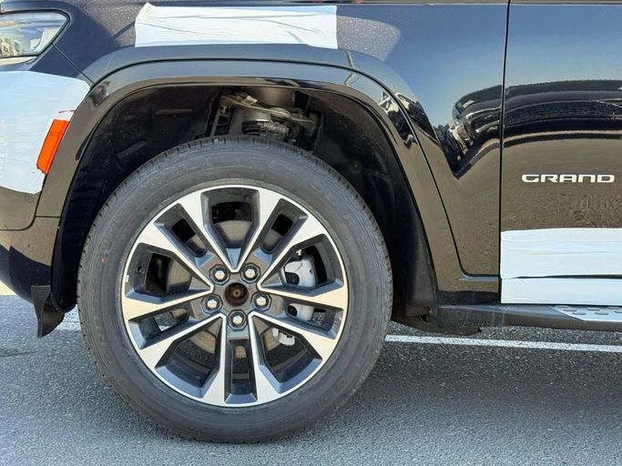 Новый Jeep Grand Cherokee V (WL), 3.6 л, 2024 в Дубае от Al Rawnaq Motors  Черный цвет. GCC | AUTO.AE