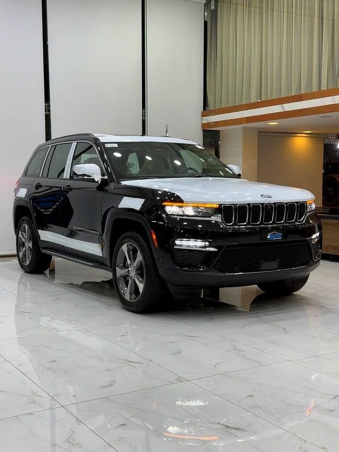Новый Jeep Grand Cherokee L V (WL), 3.6 л, 2025 в Дубае от 4 Matic Motors Черный цвет. GCC | AUTO.AE