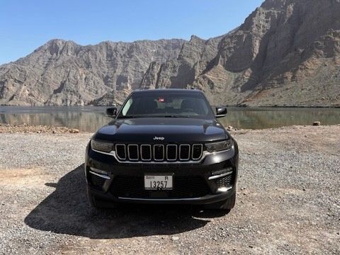 مستعملة Jeep Grand Cherokee V (WL), 3.6 l, 2023 في في دبي، اللون أسود. مواصفات الخليج | AUTO.AE | إعلان #249947