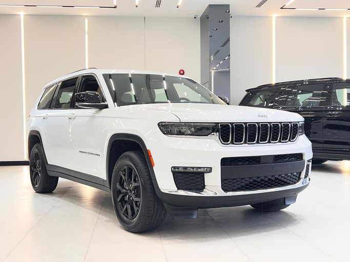 مستعملة Jeep Grand Cherokee L V (WL), 3.6 l, 2024 في في دبي من SYARTI CAR TRADING، اللون أبيض. مواصفات الخليج | AUTO.AE | إعلان #271987