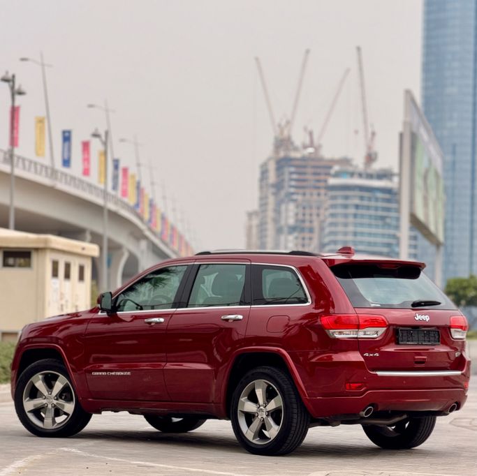 Used Jeep Grand Cherokee IV (WK2) Facelift, 3.6 l, 2014 in UAE, Dubai, Maroon color. GCC Specs | AUTO.AE | Listing #281001