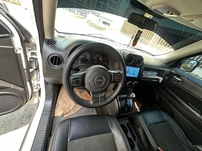 Used ⁦Jeep Liberty (Patriot), 2.4 l, 2016⁩ in UAE, Dubai, White color. American Specs | AUTO.AE | Listing #288721